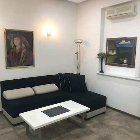 Saint Sava Studio Belgrado Esterno foto